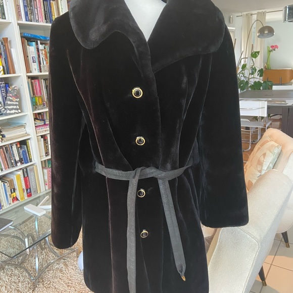 Vintage Faux Fur Coat - Picture 3 of 6